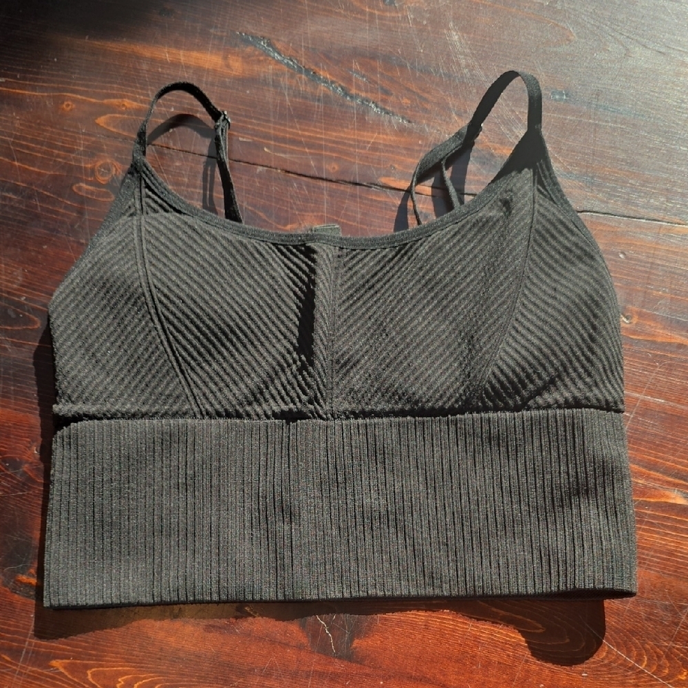 PINK Active Victoria's Secret Ribbed Seamless Sports Bra - Black - Size Small